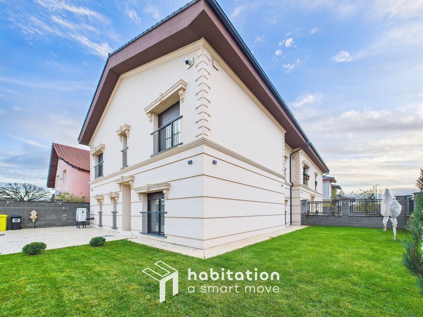 Casa care inspiră – Liniște, spațiu și design premium, in Dumbrăvița - Poză 1