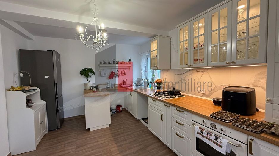 Casa curte Popesti Leordeni - A0 - Poză 9