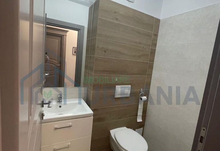 De vanzare apartament 3 camere zona Sos Voinesti, langa noul Kaufland - Poză 10