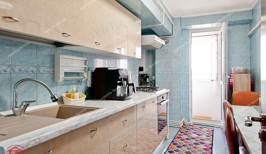 Apartament spatios, renovat, 4 camere, decomandat, etaj 4, Micro 39 - Poză 5