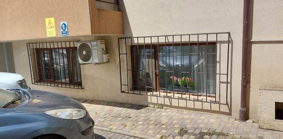 BRASADAS închiriază ap 2 cam la DEMISOL în CONFORT URBAN. - Poză 1