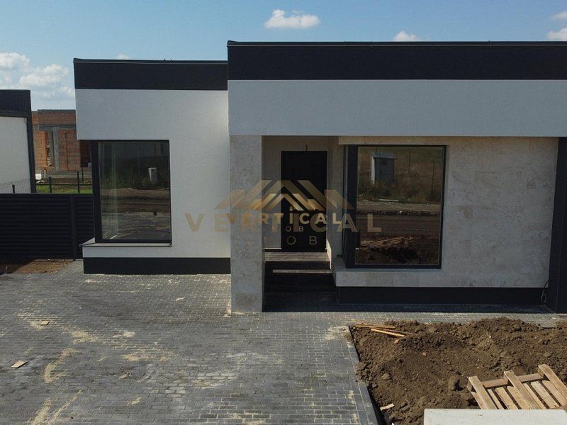 Casa Parter cu 4 camere, comuna Berceni - Poză 1