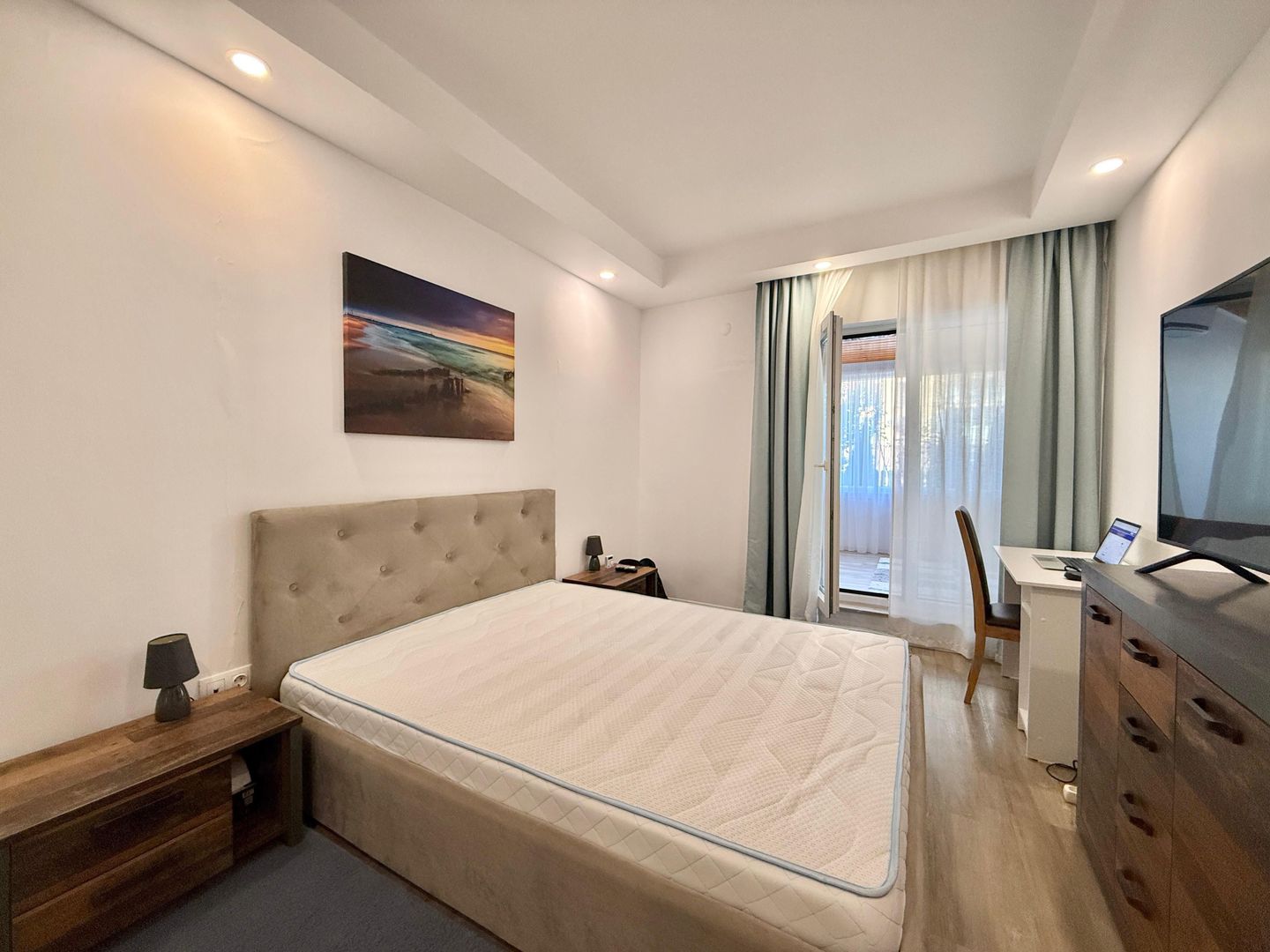 COSMOPOLIS - Apartament cu 2 camere tip studio, mobilat si utilat. - Poză 8