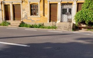 Casa 205 mp | Teren 2.379 mp | Potential comercial | Acces direct DN - Poză 1