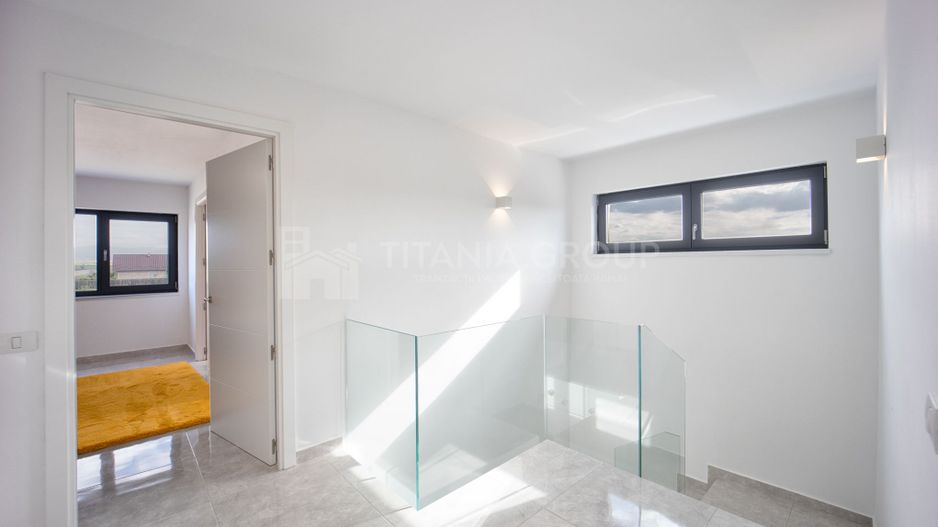 Prestigiu si eleganta! Proprietate de LUX, cu garaj si piscina -Harman - Poză 18