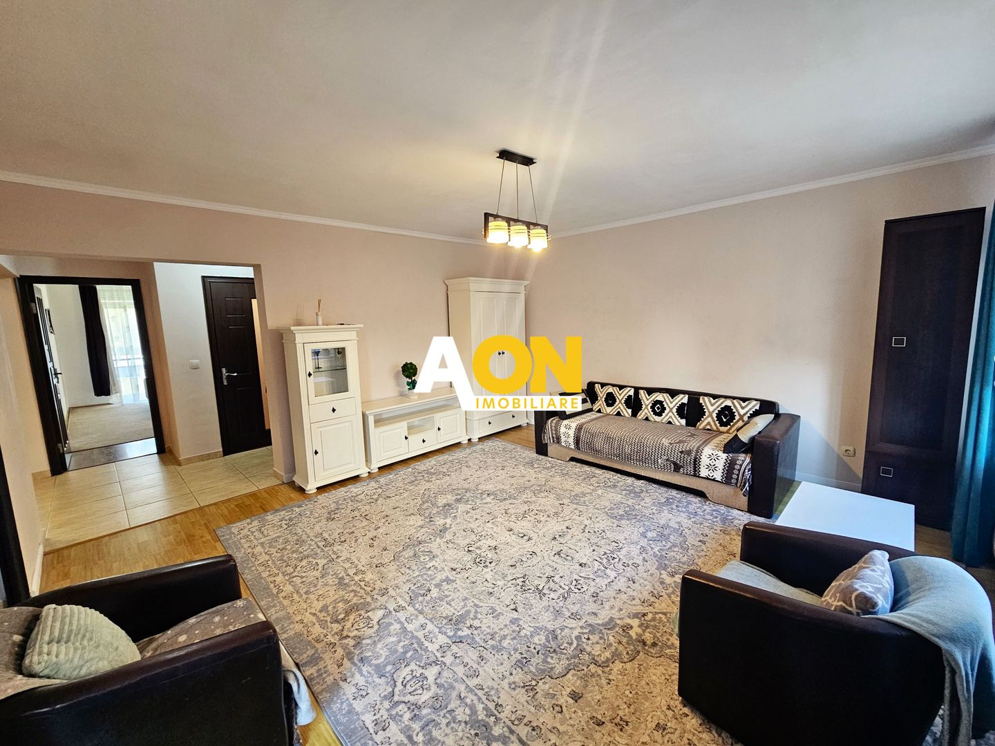 Apartament 3 camere, 75 mp utili, cu terasa 48 mp, boxa 23 mp, Cetate - Poză 1