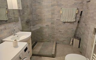 Apartament de 2 camere, decomandat, parcare subterana, Iulius Mall - Poză 7