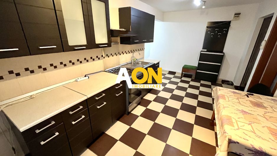 Apartament cu 3 Camere, Decomandat, Zona Tolstoi - Poză 2