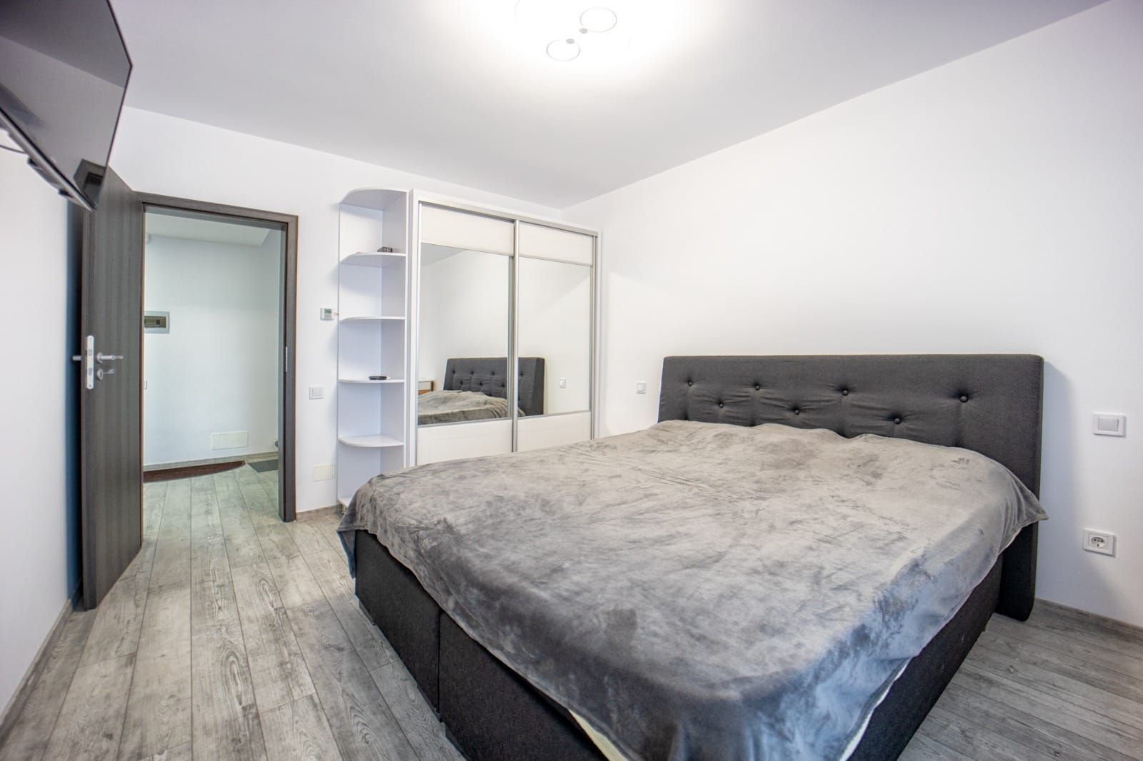 Apartament deosebit cu terasă panoramică – Sanpetru, Str. Sfinții Constantin - Poză 7