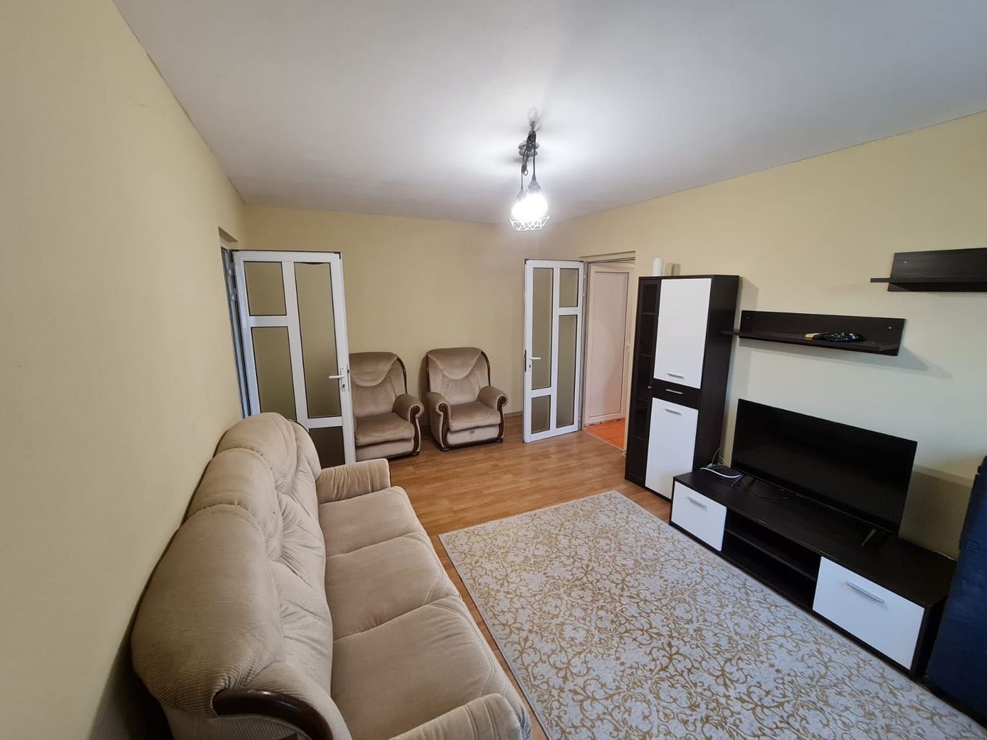 3 camere - Piata Munci - Titan - Poză 1