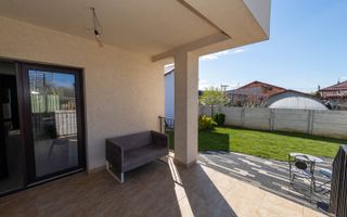 Vila in Tunari cu garaj si spatii de depozitare - Poză 32