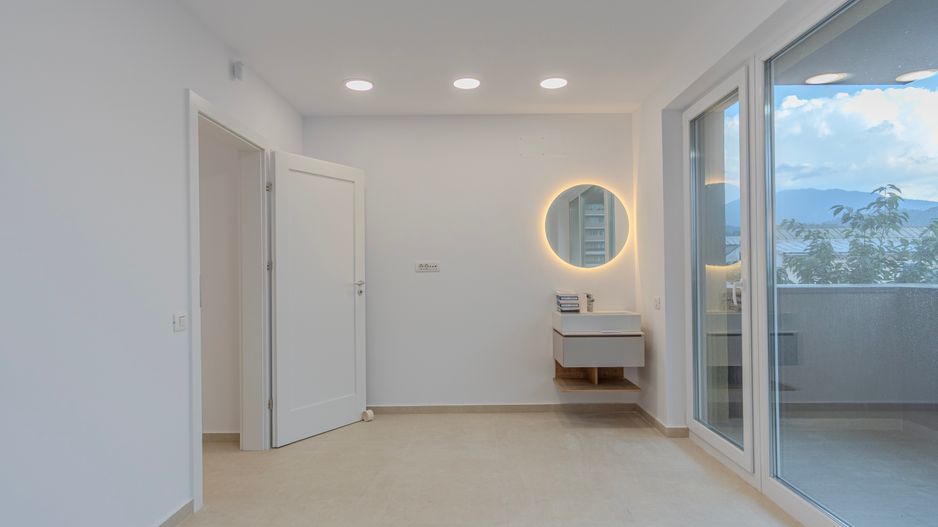Clinica medicala-9 cabinete- URBAN PLAZA - bloc 15 parter! - Poză 18