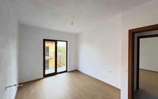 Apartament la casă cu curte – zonă liniștită, strada Zăvoi - Poză 4