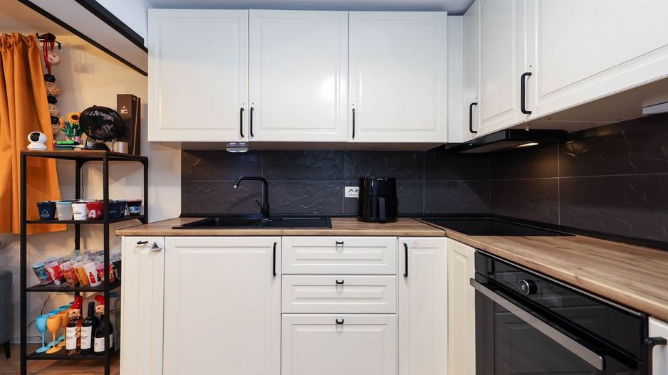 Apartament cu 3 camere la casa | Curte 130 mp | Zona Grivitei strada Vulcan - Poză 9