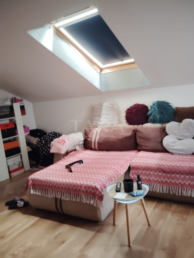 Apartament cu 2 camere, spațiu de depozitare de 30 mp, Florești. - Poză 1