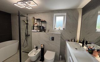 Simte-te ACASA in inima Orasului SIBIU - Poză 7