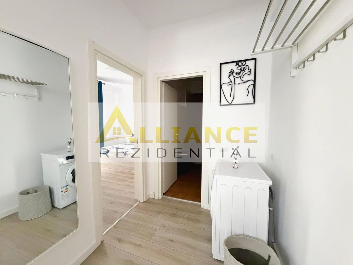 APARTAMENT DE ÎNCHIRIAT PE TERMEN LUNG – 550€ LUNĂ - Poză 9