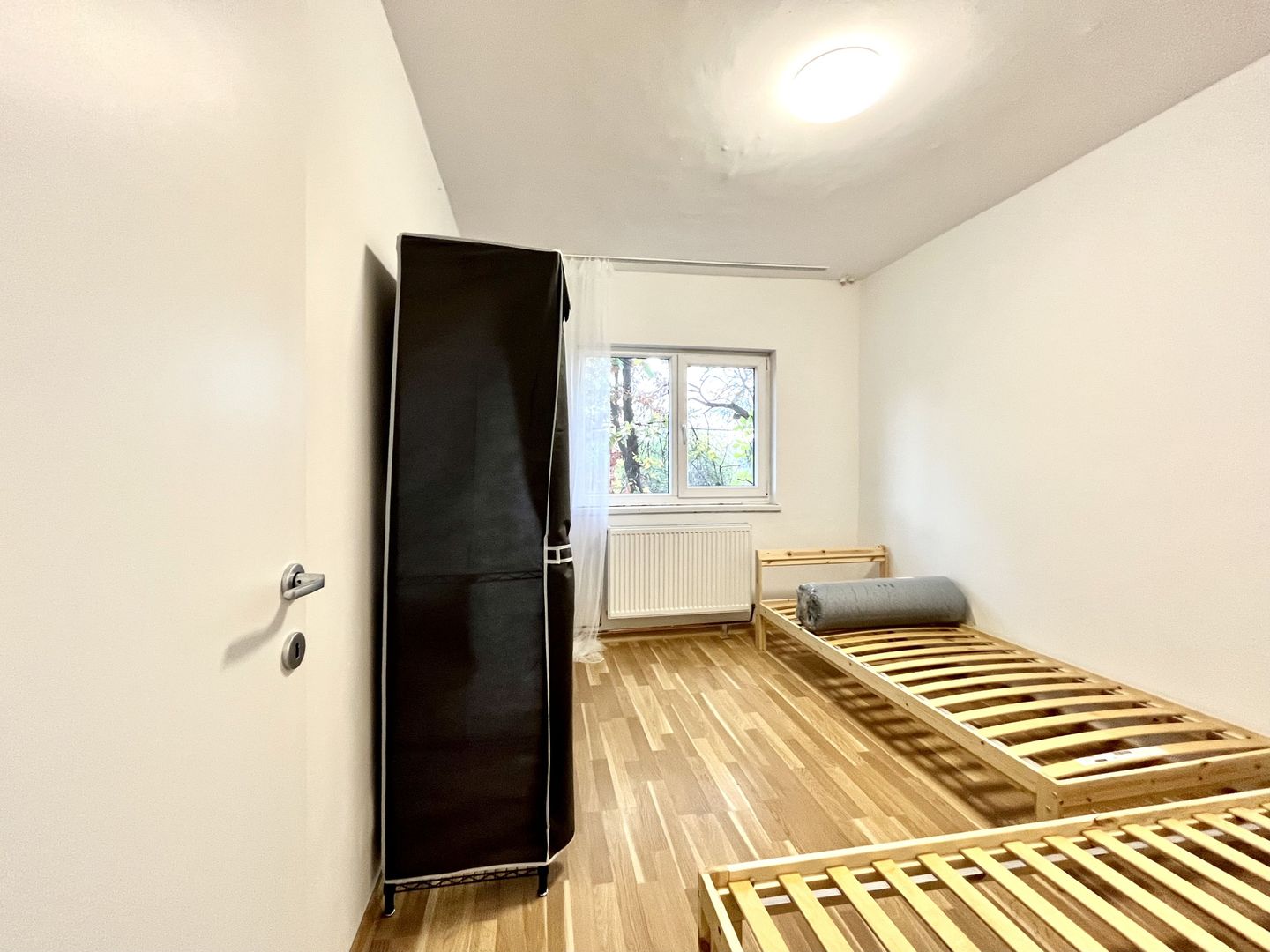 Apartament 3 camere, 2 bai, etajul 1,  in  zona Aradului - Piața Verde - Poză 5