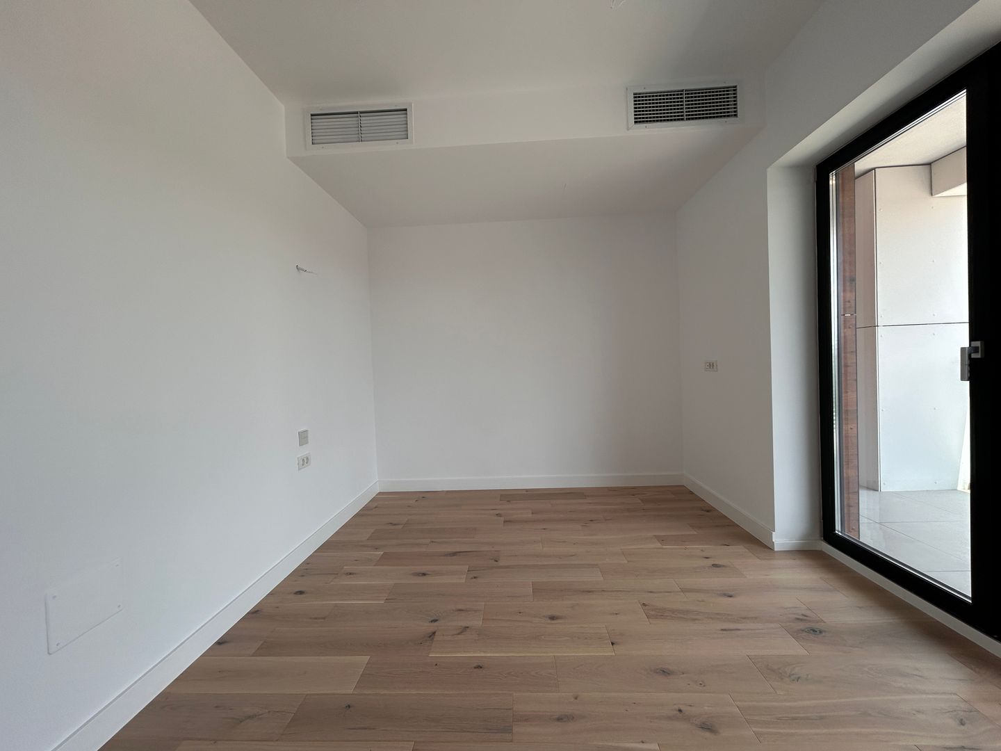 APARTAMENT PREMIUM 2 CAMERE | CASA PRESEI | SISTEM SMART HOME INTEGRAT - Poză 12