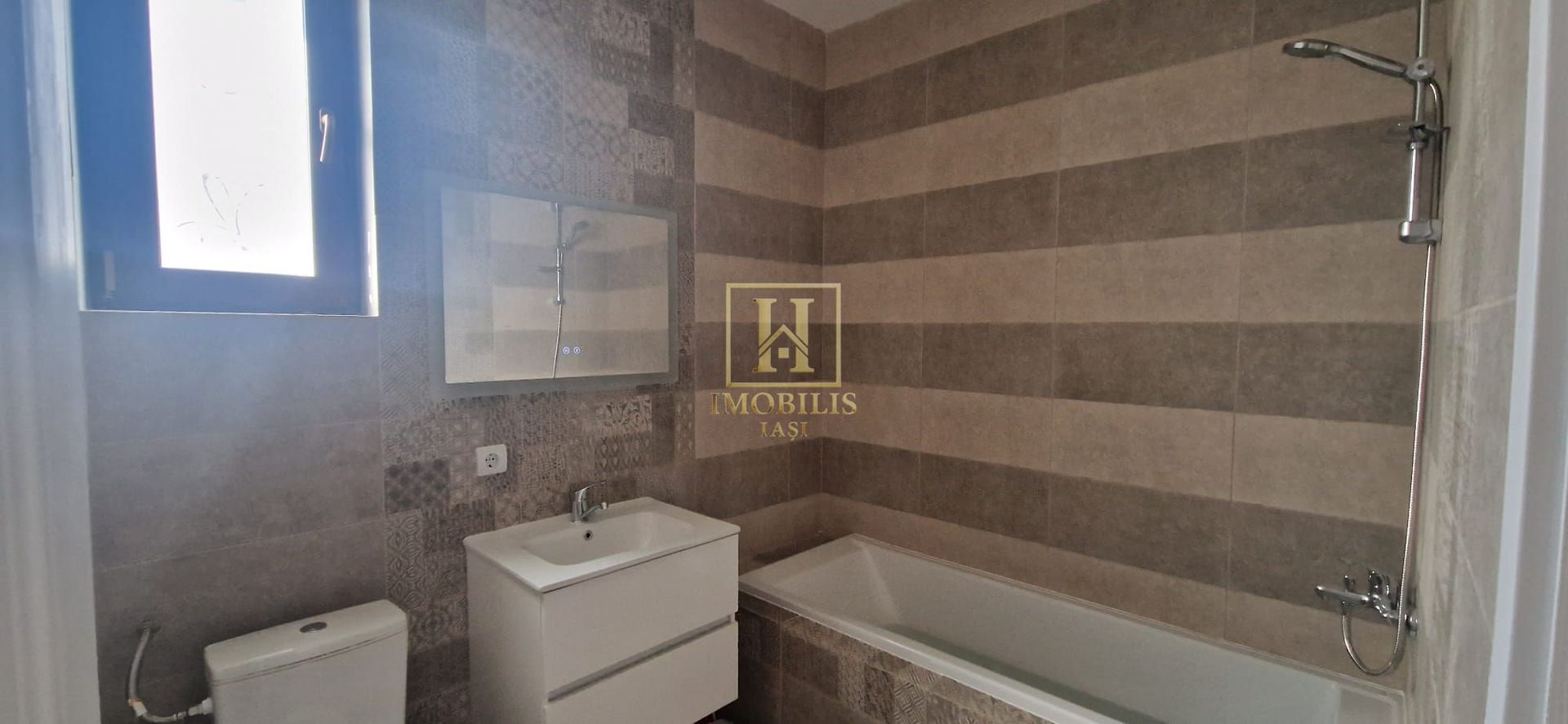 Apartament 3 camere 64 mp + loc de parcare Lunca Cetatuii 95000 euro - Poză 6