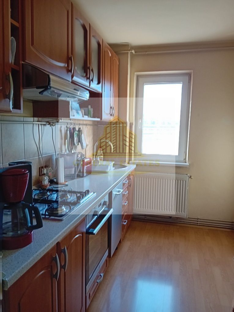Apartament 2 camere,semidecomandat, mobilat, utilat - Poză 6