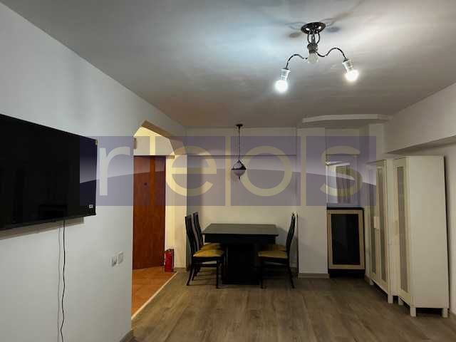 VANZARE 3 CAMERE DECOMANDAT  UNIRII - PARCARE - Poză 8
