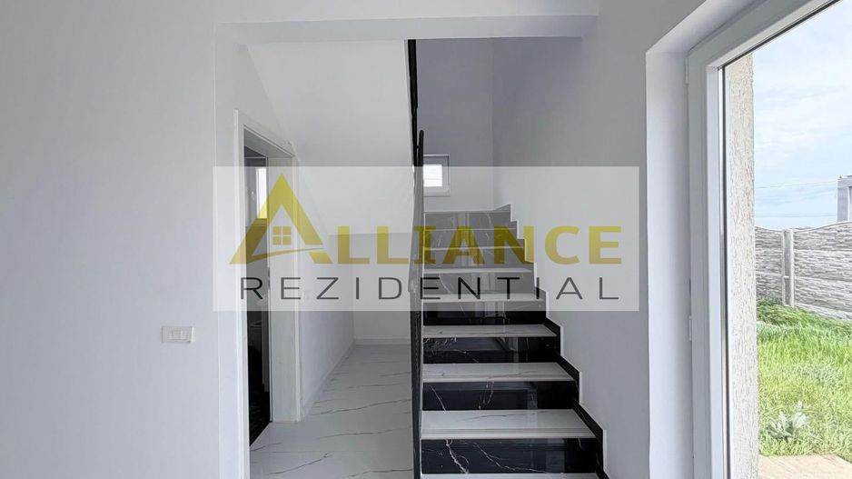 Vila individuala P+1E ~ 4 camere 2 bai ~ 560mp teren - Poză 12