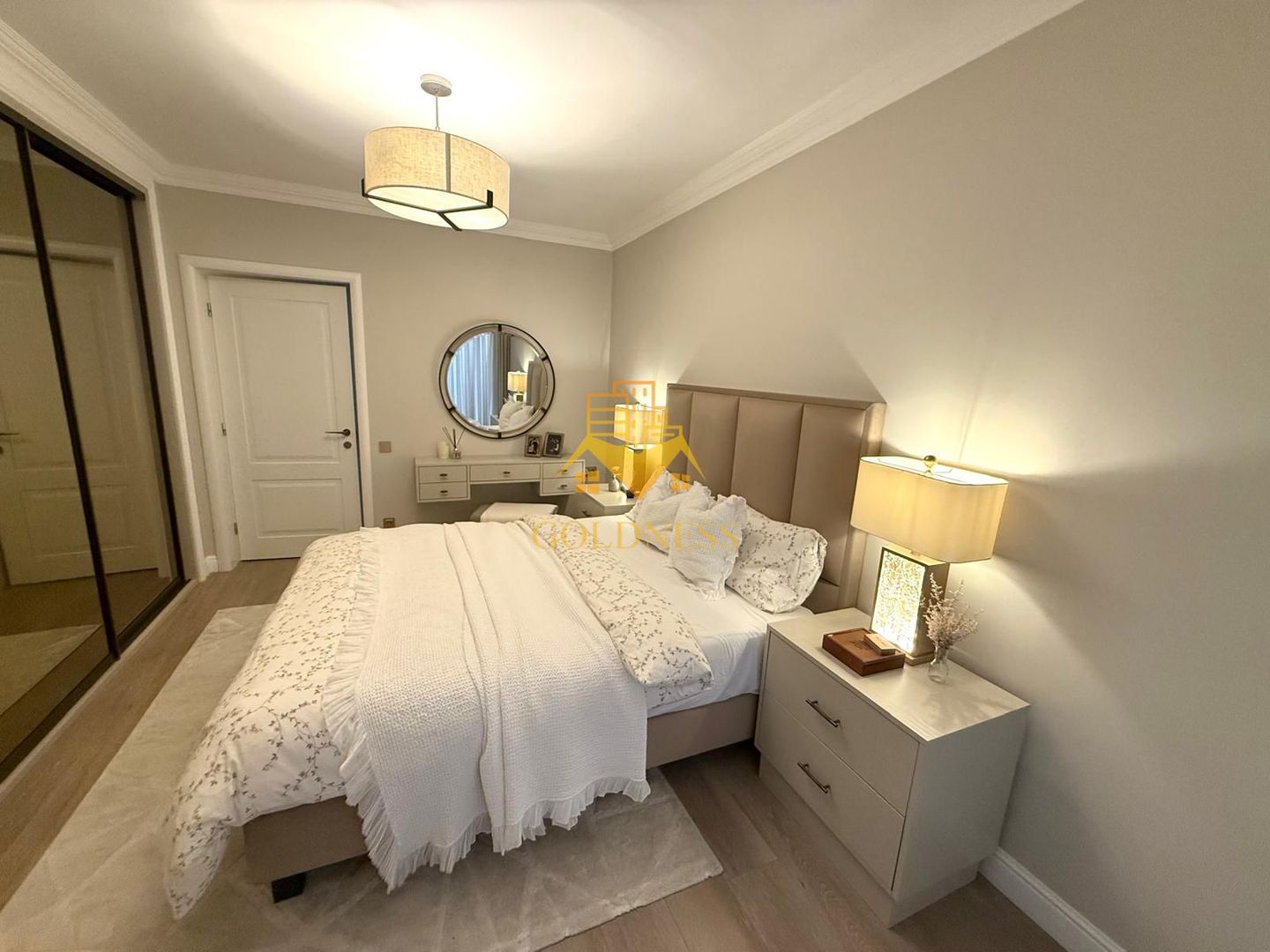 2 camere open space, Parcare, Premium,Zona Mihai Romanul, Buna Ziua - Poză 3