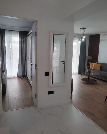 Apartament 2 camere lux, piscină, grădină, parcare suprateran - Poză 11