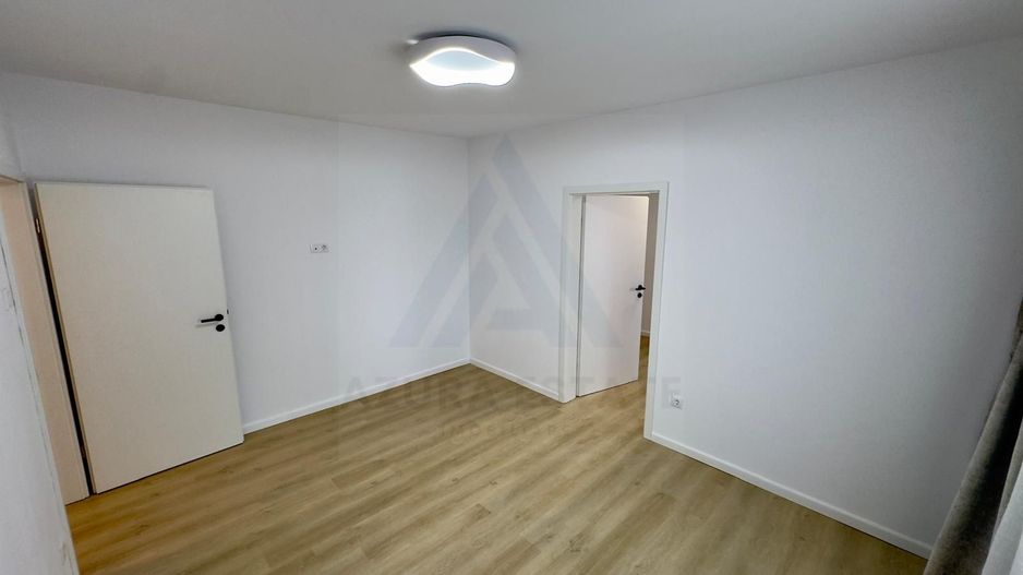 Apartament cu 2 camere renovat 37 mp etaj 3/5 in zona Hipodrom 1 - Poză 5