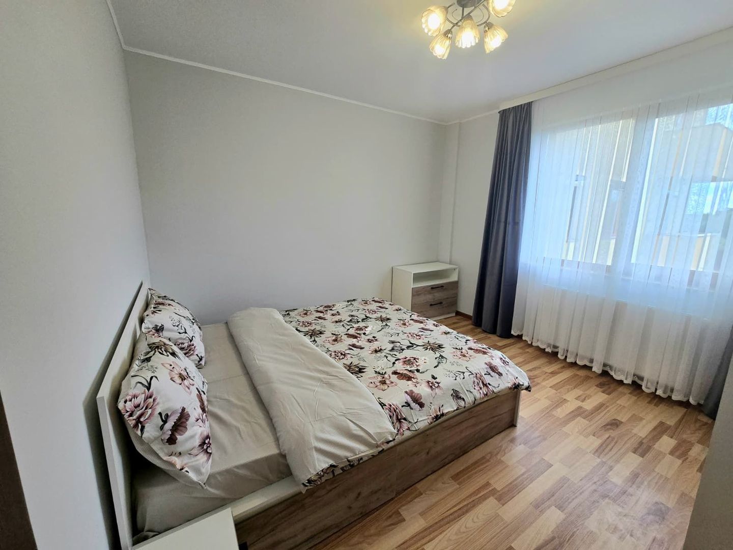 Prima închiriere! Apartament modern  str. Odobescu, Satu Mare - Poză 6
