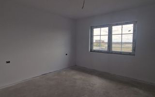 Casa de vanzare cu 4 camere | Cihei | Finisata | Bihor - Poză 11