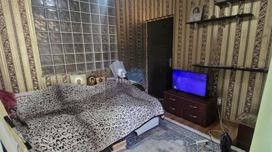 Apartament 2 camere etaj 1/centrala Aleea Surianu - Poză 1
