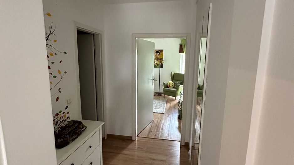 Casă / Vilă cu 5 camere zona Lunei - Poză 27