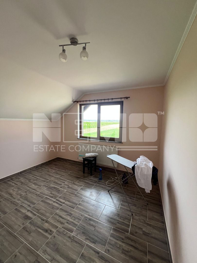 Casă de vis de vanzare | Prelipca, Suceava | Preț: € 127.000 - Poză 18