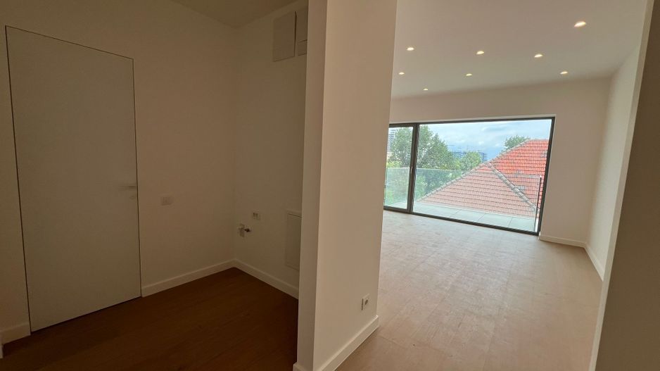 Apartament 2 camere de vanzare Aviatiei Tower Barbu Vacarescu - Poză 4