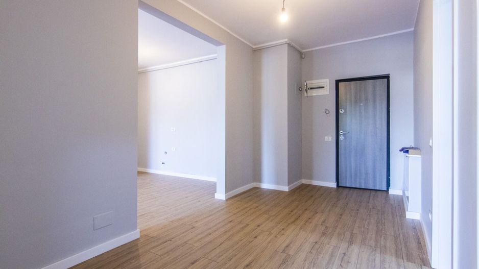 SPATIU COMERCIAL 100MP + 17 TERASA - 2 LOCURI DE PARCARE, BOXA INCLUSA 9MP - Poză 4