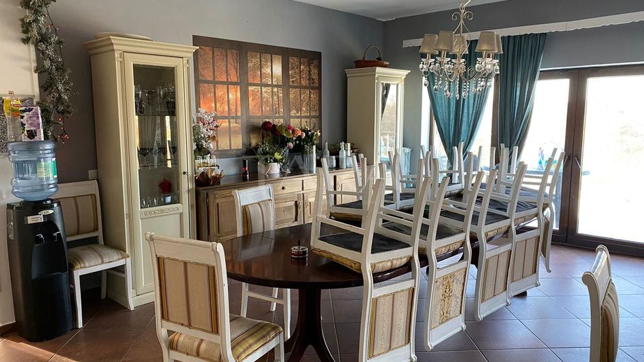 Vilă modernă cu piscină și terase generoase, zona Faget - Poză 1