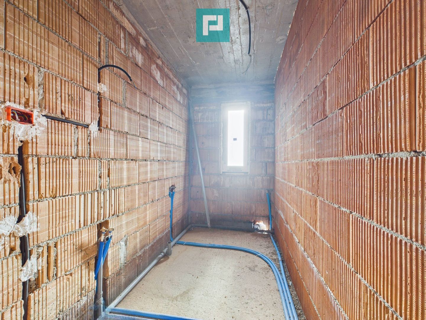 Penthouse cu terasă generoasă, în centrul Chișodei - Poză 12