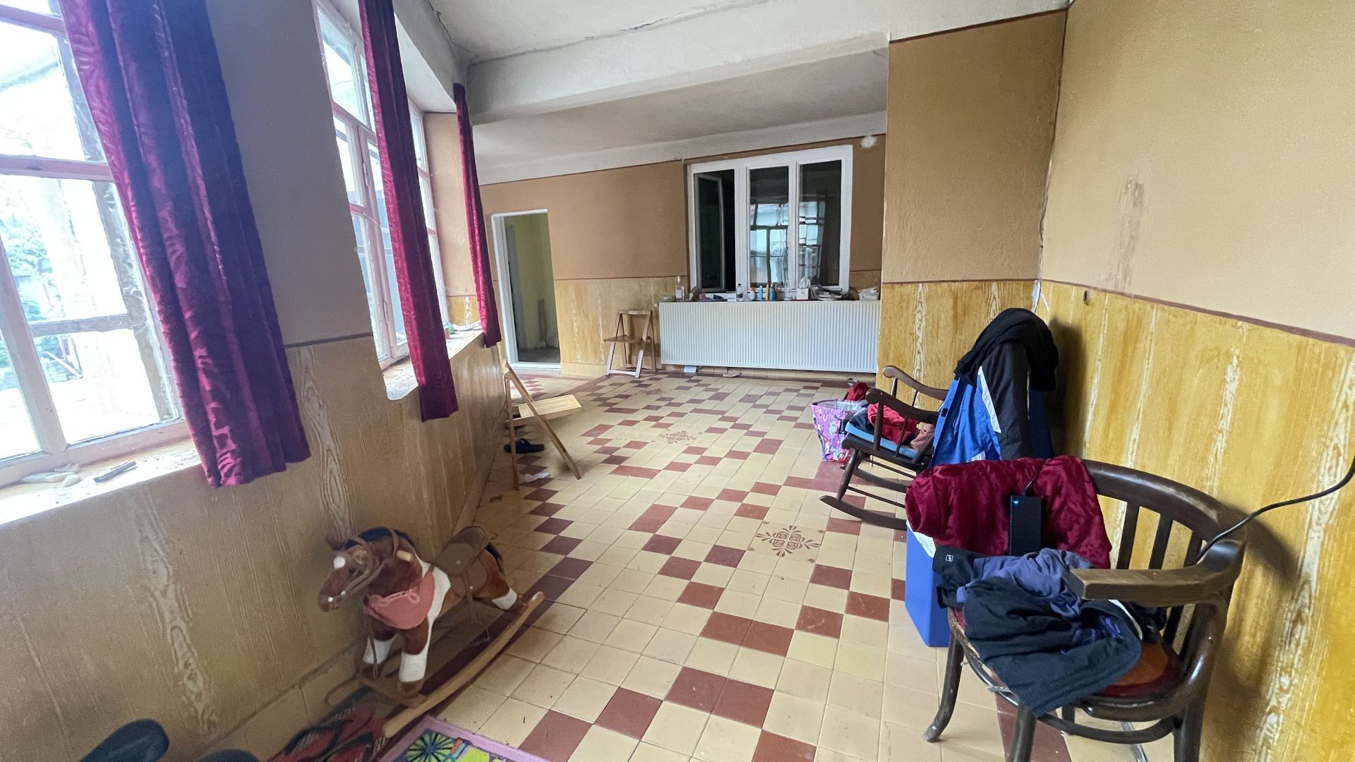 Casa cu teren de 915 mp și front de 20 ml - Poză 5