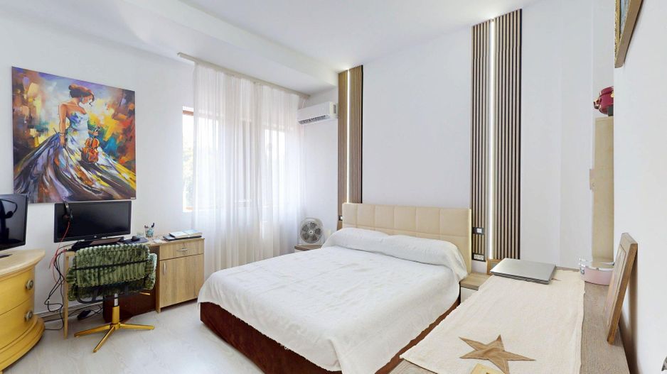 Apartament interbelic cu 3 camere, 124 mp, vis-à-vis de - Poză 2