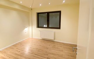 Vânzare vilă 8 camere | Grădină 500mp | 3 locuri de parcare - Poză 14