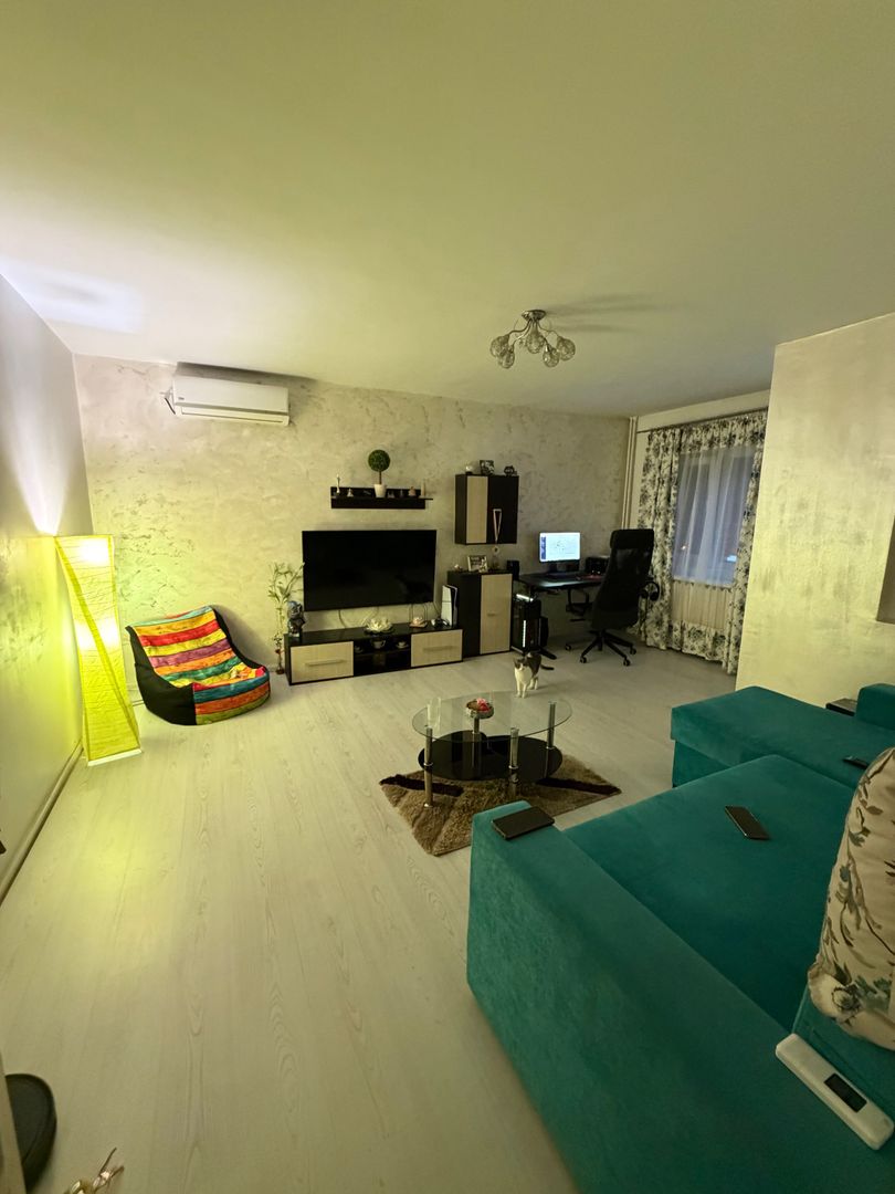 Vanzare Apartament 3 camere 73 mp, etaj 1, 2 băi, balcon, parcare, Drumul Sării - Poză 2