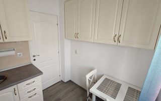 Semicentral - Gh Lazar 2 camere decomandat renovat - Poză 12