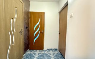 Garsoniera decomandata, etaj intermediar - Zona Tractorul, Coresi - Poză 8