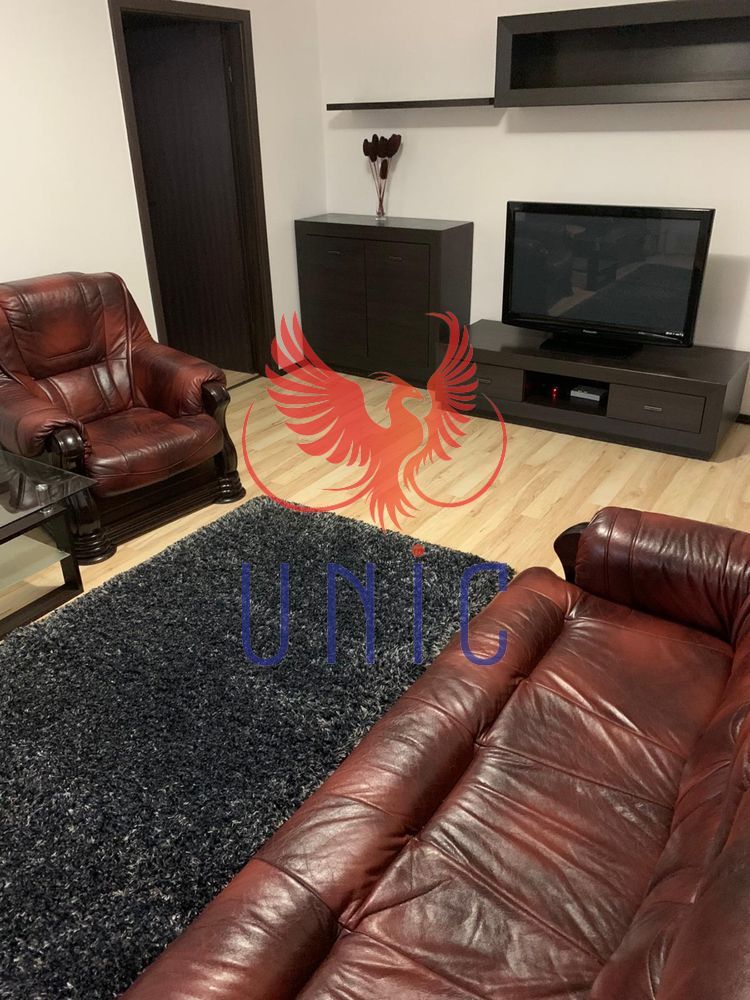 Apartament ultracentral - 3 camere semidecomandate - 500 Euro - Poză 4