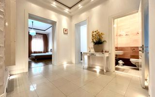 Apartament 3 camere, elegant si spațios, lângă parc, zona Centrala - Poză 8