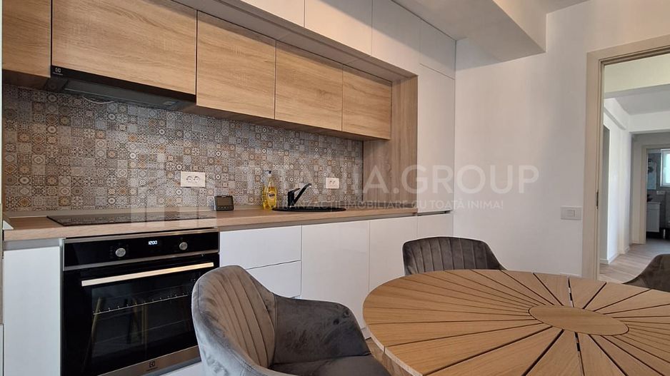 Apartament 3 camere,2 bai+parcare, lux Rasnov - Poză 1