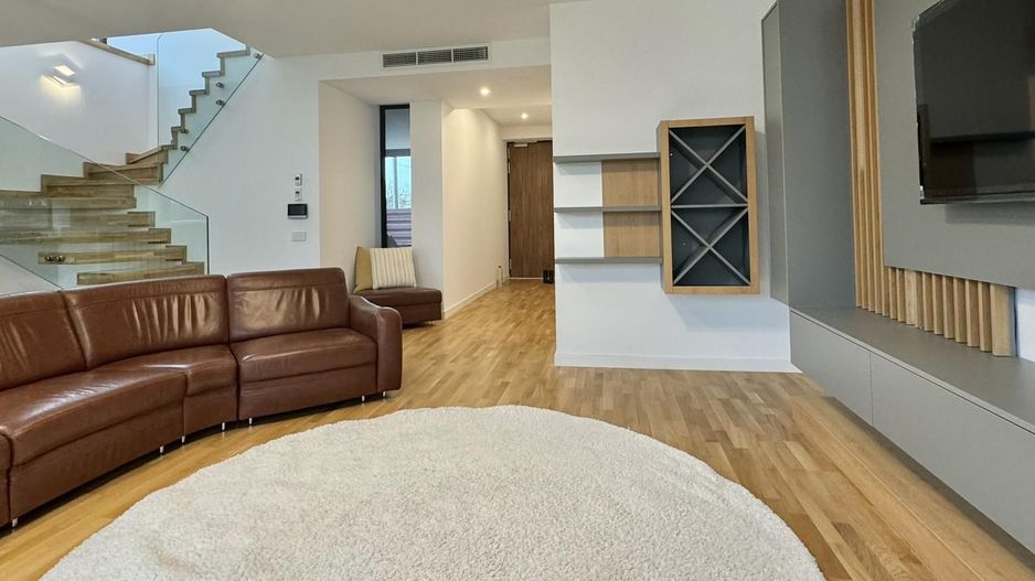 Casă modernă || 6 camere || Complex Zambilelor || Voluntari - Poză 2