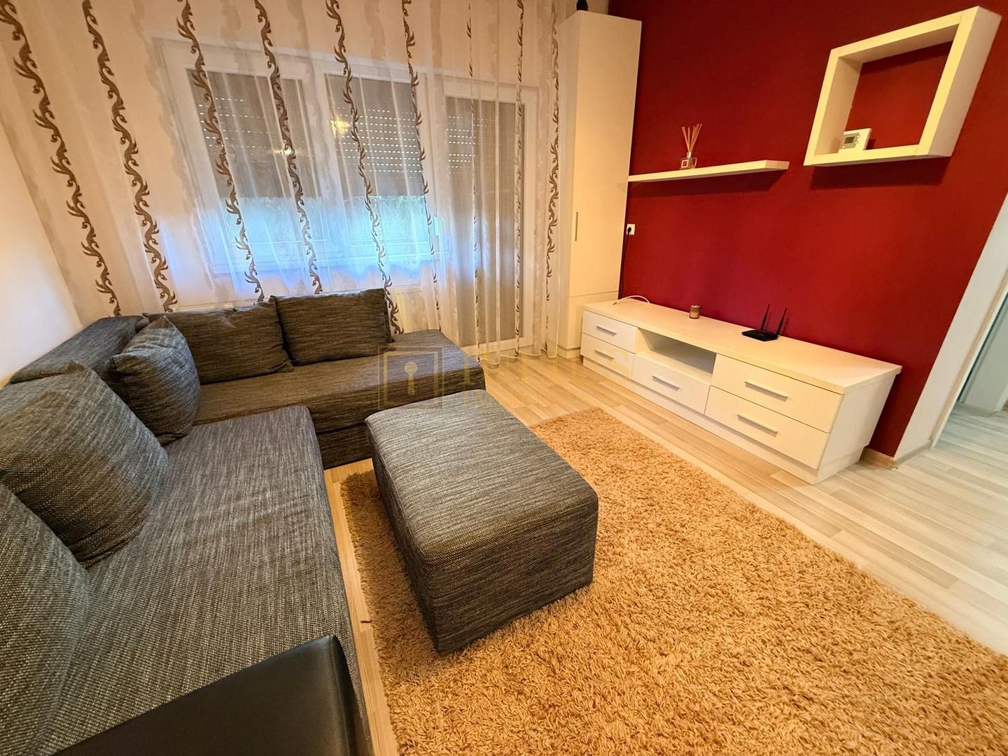 2 camere, Braytim, loc de parcare interioara cu poarta, gradina 10 mp, terasa - Poză 1